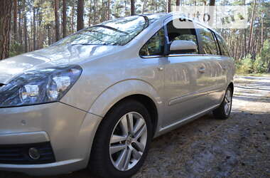 Минивэн Opel Zafira 2007 в Сновске