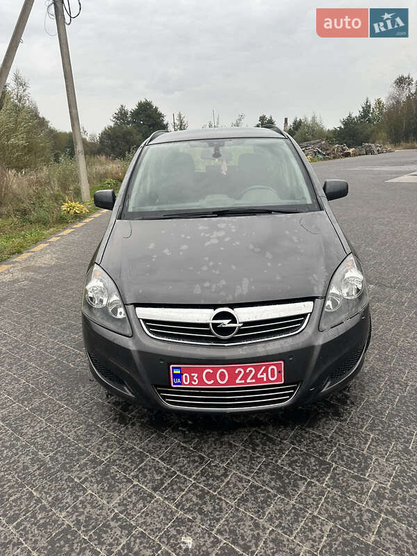 Мінівен Opel Zafira 2012 в 