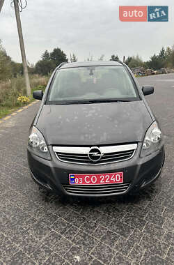 Мінівен Opel Zafira 2012 в 