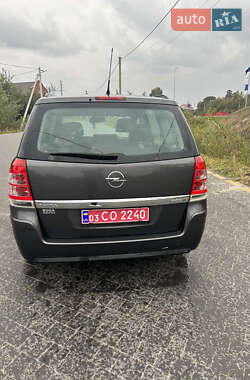 Мінівен Opel Zafira 2012 в 