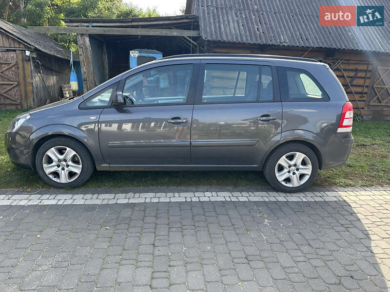 Мінівен Opel Zafira 2012 в Ратному