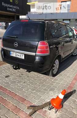 Минивэн Opel Zafira 2006 в Ивано-Франковске