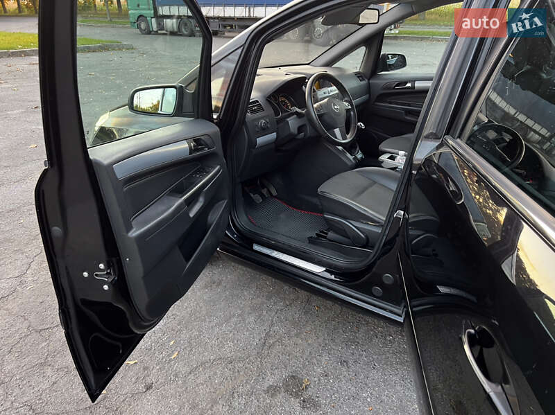 Мінівен Opel Zafira 2006 в Володимирі