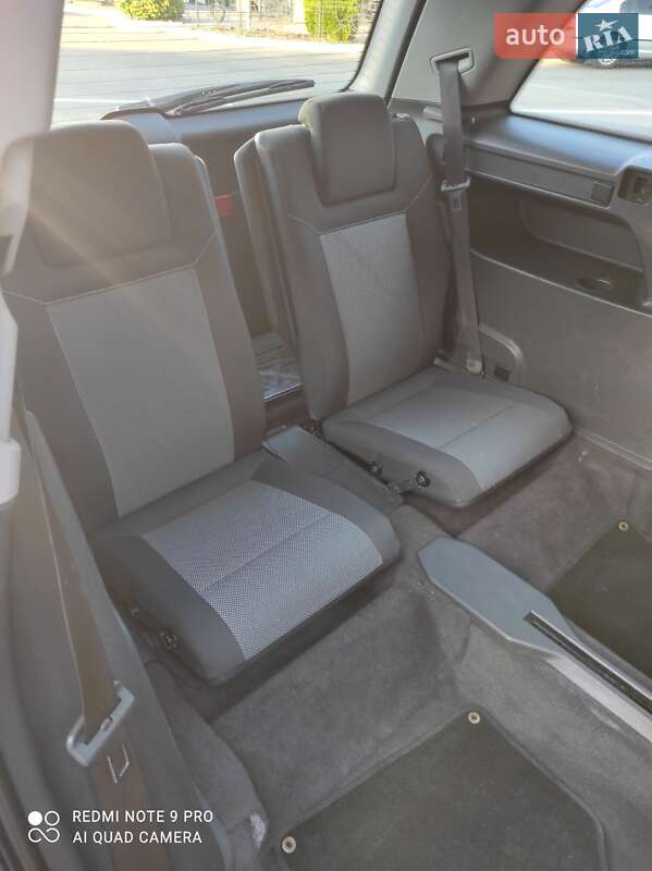 Мінівен Opel Zafira 2010 в Києві