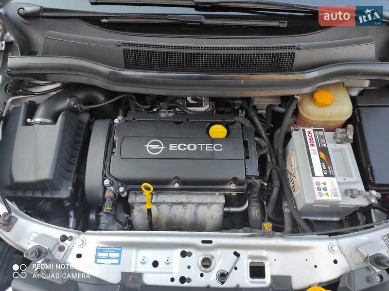 Мінівен Opel Zafira 2010 в Києві