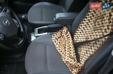 Минивэн Opel Zafira 2008 в 