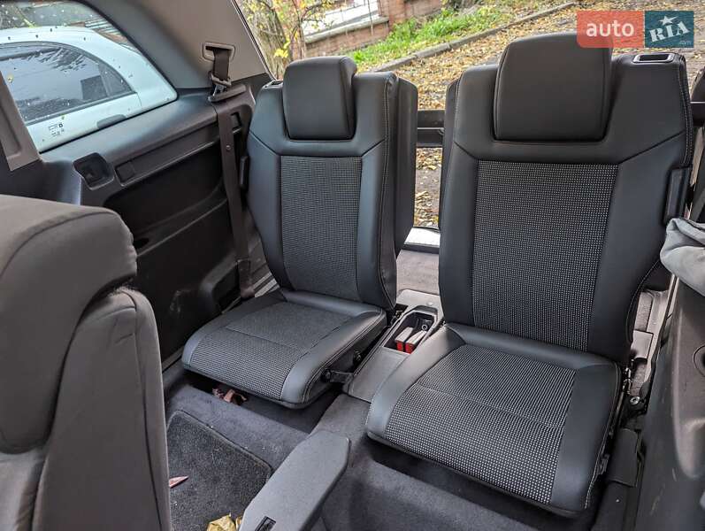 Минивэн Opel Zafira 2010 в Полтаве