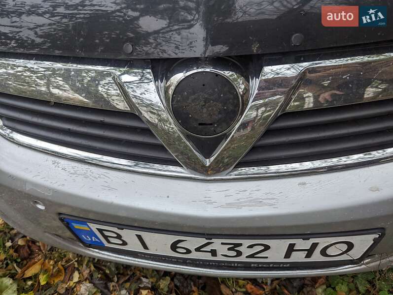 Минивэн Opel Zafira 2010 в Полтаве