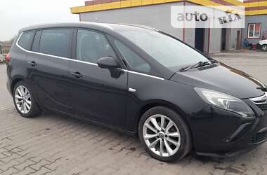 Мікровен Opel Zafira 2015 в Білогір'ї