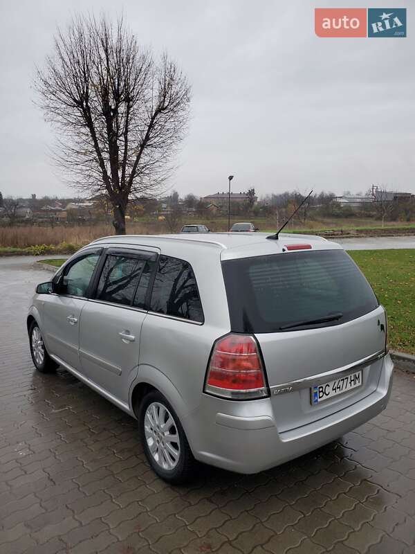 Мінівен Opel Zafira 2007 в Сокалі