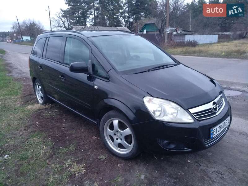 Мінівен Opel Zafira 2010 в Полтаві