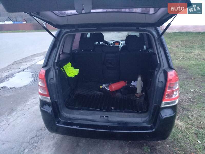 Мінівен Opel Zafira 2010 в Полтаві