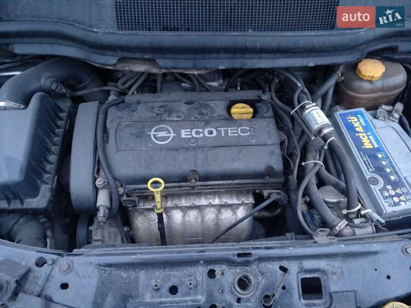 Мінівен Opel Zafira 2010 в Полтаві