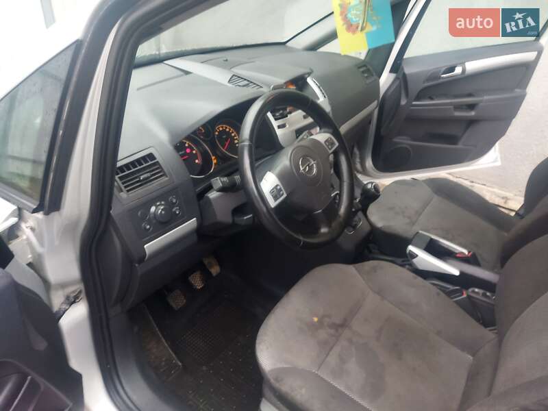 Минивэн Opel Zafira 2009 в Коломые