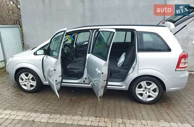 Минивэн Opel Zafira 2009 в Коломые