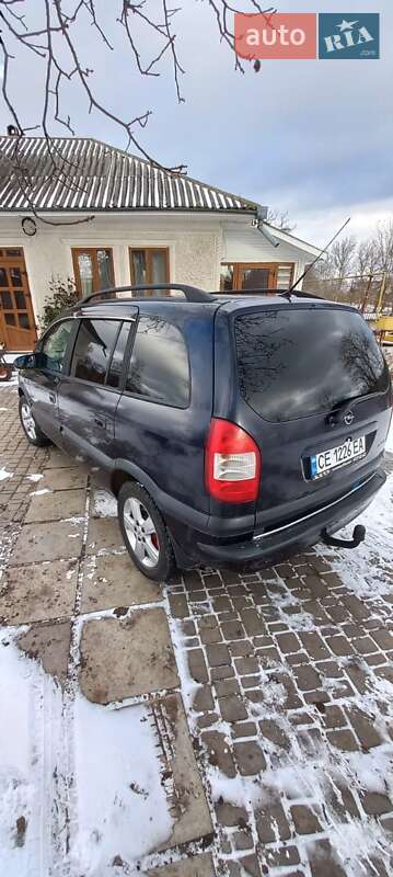 Мінівен Opel Zafira 2003 в Сокирянах
