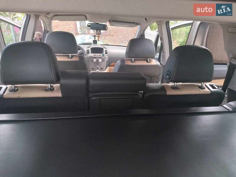 Минивэн Opel Zafira 2006 в Сокале