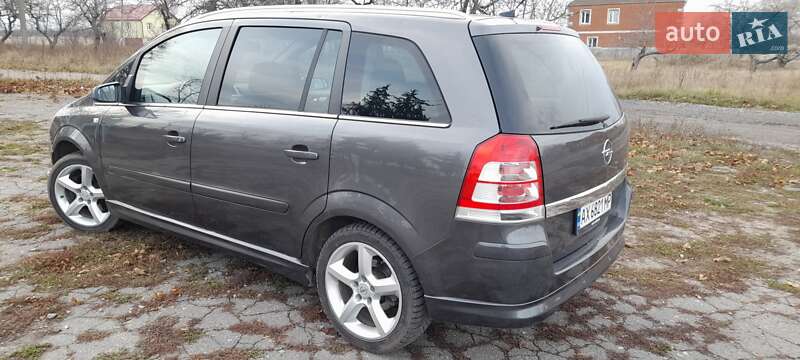 Минивэн Opel Zafira 2009 в Харькове фото 3 Минивэн Opel Zafira 2009 в Харькове