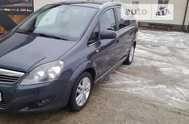 Минивэн Opel Zafira 2010 в Калуше