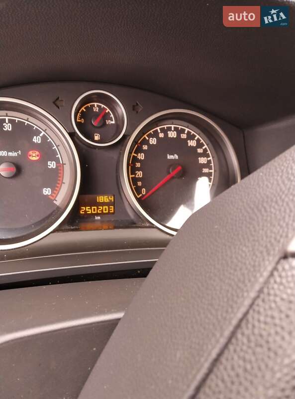 Минивэн Opel Zafira 2007 в Староконстантинове