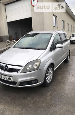 Минивэн Opel Zafira 2006 в Дунаевцах