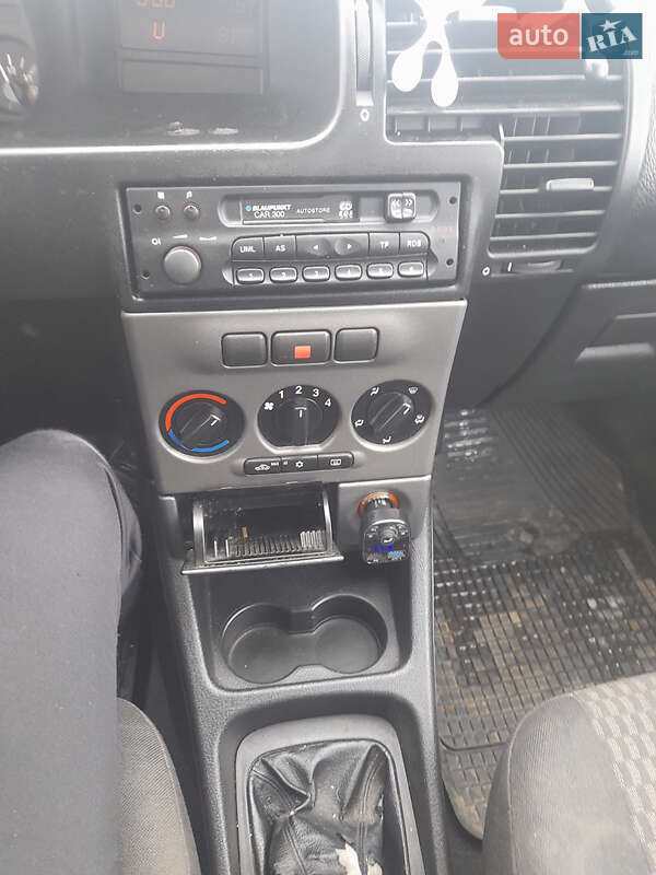 Мінівен Opel Zafira 2004 в Стрию