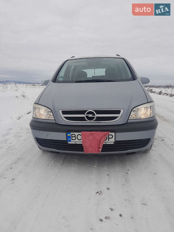 Минивэн Opel Zafira 2004 в 