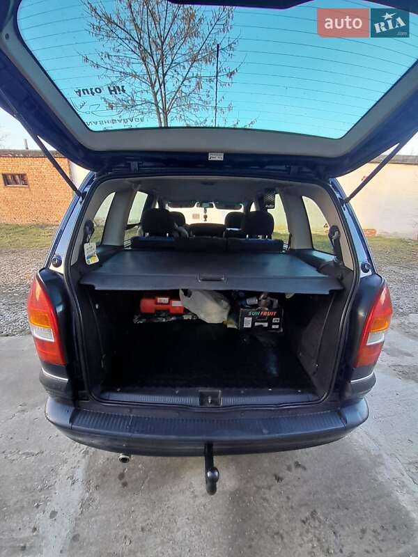 Мінівен Opel Zafira 2000 в Калуші