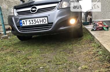 Мінівен Opel Zafira 2010 в Надвірній