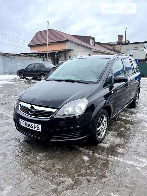 Минивэн Opel Zafira 2006 в Сокале