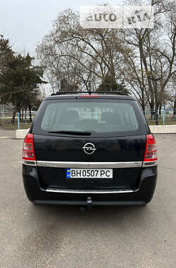 Минивэн Opel Zafira 2014 в Черноморске