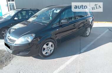 Минивэн Opel Zafira 2011 в Сколе