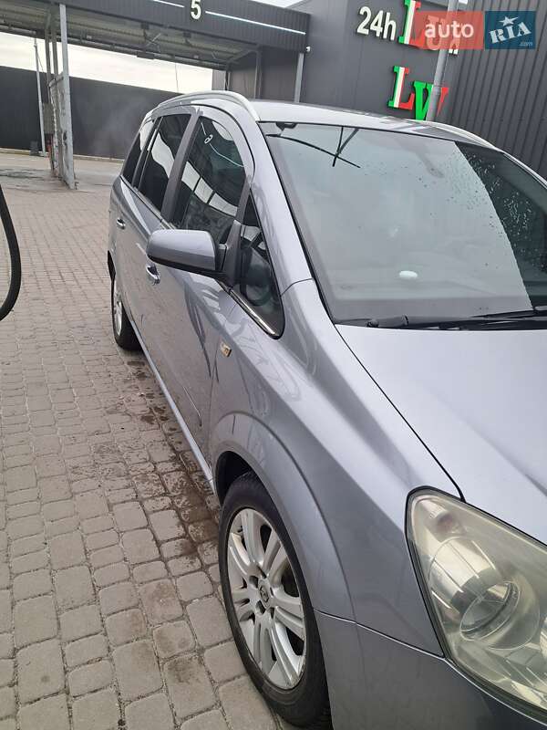 Минивэн Opel Zafira 2008 в Львове