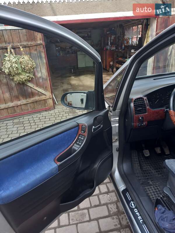 Мінівен Opel Zafira 2001 в Чернівцях фото 17 Мінівен Opel Zafira 2001 в Чернівцях