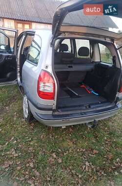 Минивэн Opel Zafira 2003 в Дрогобыче
