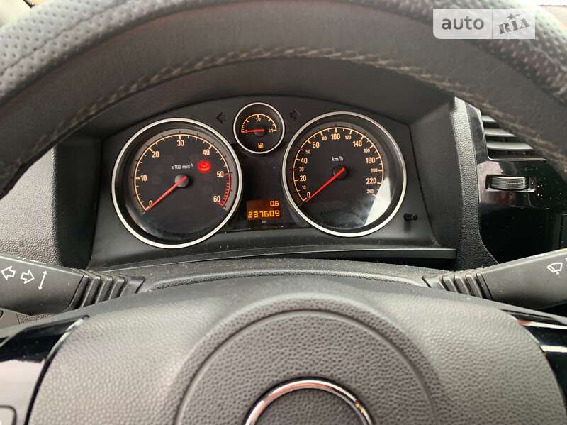 Мінівен Opel Zafira 2010 в Хмельницькому