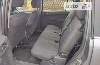 Минивэн Opel Zafira 2006 в Сарнах