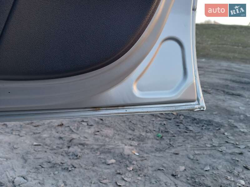 Минивэн Opel Zafira 2006 в Днепре