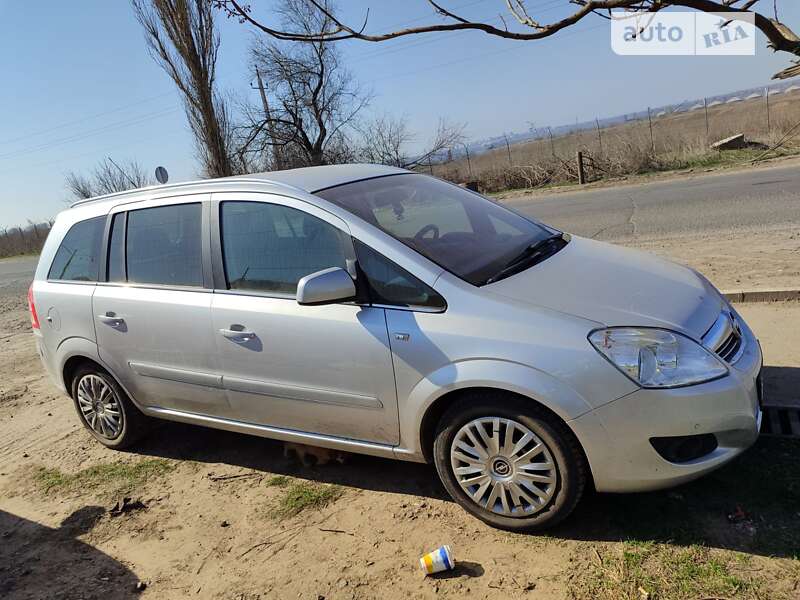 Opel Zafira 2010