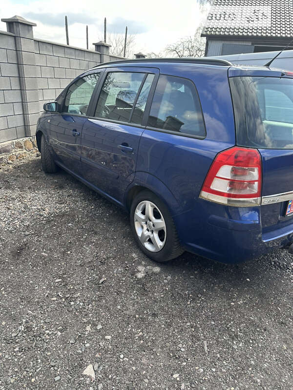Мінівен Opel Zafira 2008 в Сарнах