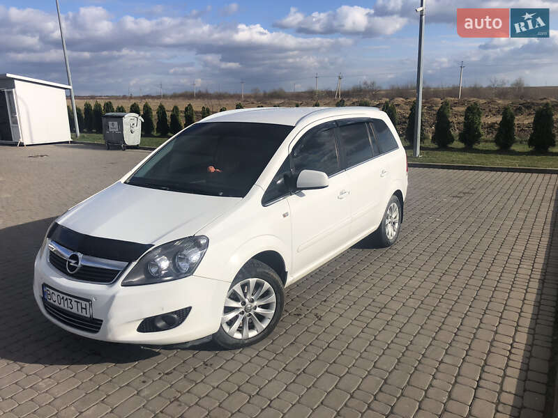 Opel Zafira 2014