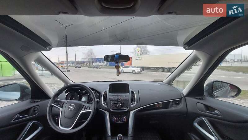 Микровэн Opel Zafira 2015 в Белой Церкви