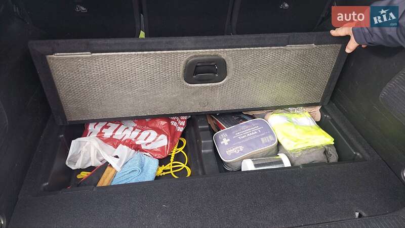 Микровэн Opel Zafira 2015 в Белой Церкви