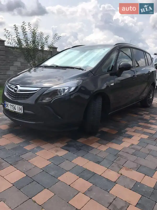 Opel Zafira 2014