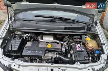 Минивэн Opel Zafira 2003 в Павлограде
