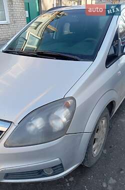 Минивэн Opel Zafira 2007 в Нововоронцовке