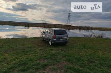 Мінівен Opel Zafira 2005 в Снігурівці