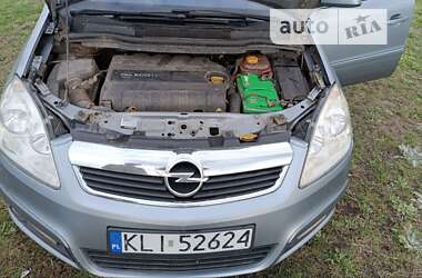 Мінівен Opel Zafira 2005 в Снігурівці