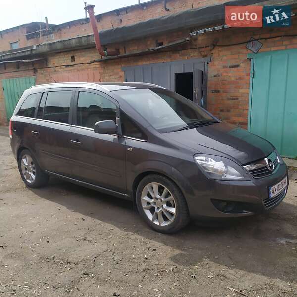 Мінівен Opel Zafira 2011 в Харкові