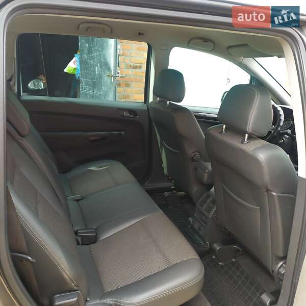Мінівен Opel Zafira 2011 в Харкові